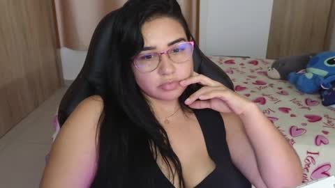 Snapshot of angeleslinda chatting on February 15, 9:59 pm anastasia online show from February 15, 9:59 pm