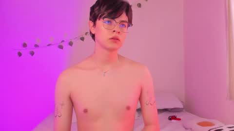 Angel Fiore online show from November 4, 4:39 pm