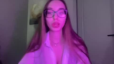 Snapshot of angelfox0202 chatting on March 2, 5:20 pm ANGEL online show from March 2, 5:20 pm