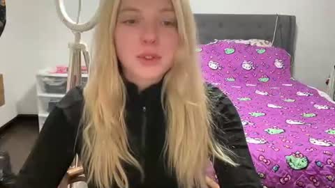 Princess Peach online show from November 11, 7:19 am