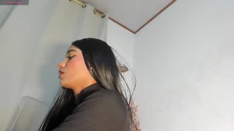 Snapshot of angeli_sexi chatting on September 10, 12:43 am Carolina online show from September 10, 12:43 am