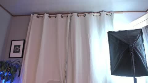 Snapshot of angeli_sexi chatting on February 14, 12:40 am Carolina online show from February 14, 12:40 am