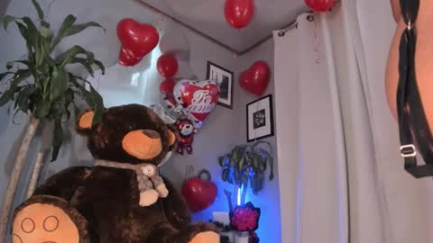 Snapshot of angeli_sexi chatting on February 15, 12:07 am Carolina online show from February 15, 12:07 am