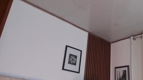 Carolina online show from March 27, 1:44 am