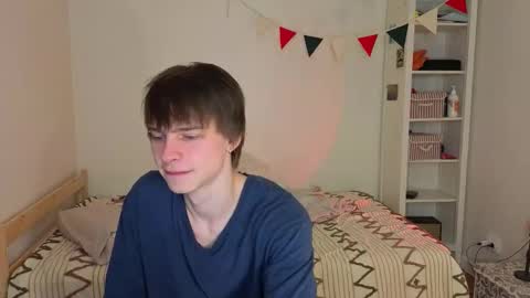 Snapshot of angelic_look chatting on September 11, 12:33 am Daniel online show from September 11, 12:33 am