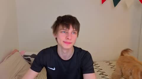 Snapshot of angelic_look chatting on February 9, 9:13 am Daniel online show from February 9, 9:13 am