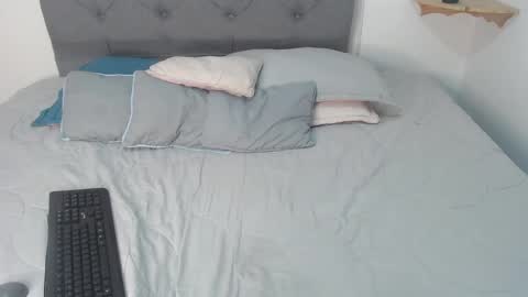 C A L L    M E   A N G E L online show from February 15, 6:01 pm