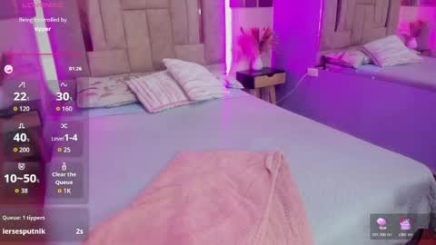 Snapshot of angelica_caicedo chatting on June 2, 1:46 pm angelica online show from June 2, 1:46 pm