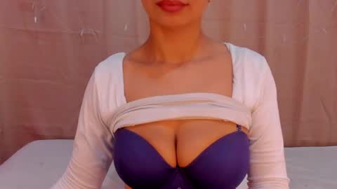 angelica_hot19 online show from April 17, 2:09 pm