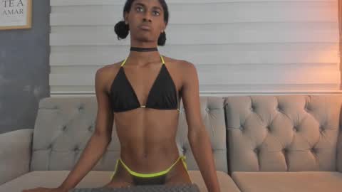Snapshot of angelica_sexy1 chatting on December 11, 10:38 pm angelica_sexy1 online show from December 11, 10:38 pm