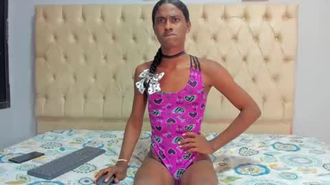 Snapshot of angelica_sexy1 chatting on February 5, 10:22 pm angelica_sexy1 online show from February 5, 10:22 pm