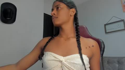 Snapshot of angelica_sexy1 chatting on October 1, 7:31 pm angelica_sexy1 online show from October 1, 7:31 pm