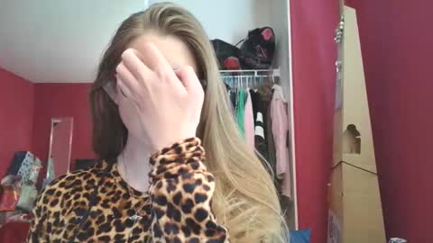 AngelicAngel online show from November 19, 6:08 pm