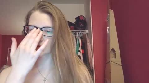 Snapshot of angelicangel3 chatting on May 1, 2:38 am AngelicAngel online show from May 1, 2:38 am