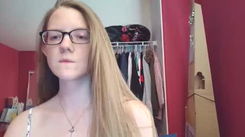 Snapshot of angelicangel3 chatting on May 19, 2:07 am AngelicAngel online show from May 19, 2:07 am