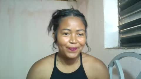 Snapshot of angelice33 chatting on February 1, 6:12 am angelice33 online show from February 1, 6:12 am