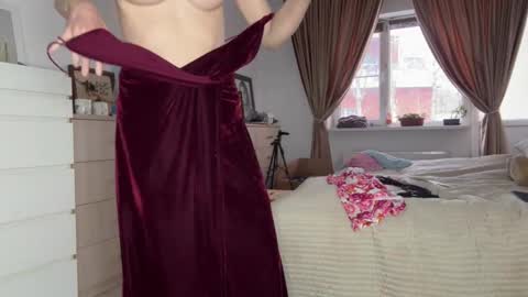 Snapshot of angelicfenix chatting on February 25, 1:54 pm angelicfenix online show from February 25, 1:54 pm