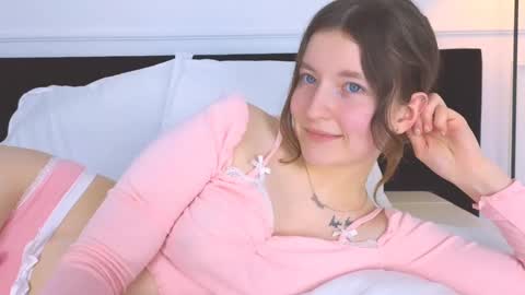 Angelic online show from December 22, 5:56 am