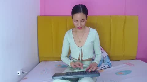 Angelina Brook online show from December 8, 10:03 pm