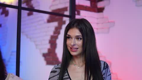 Snapshot of angelinagia chatting on December 2, 2:09 am  Angelina  online show from December 2, 2:09 am