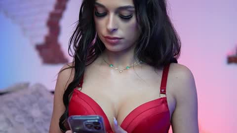 Snapshot of angelinagia chatting on December 7, 4:09 am  Angelina  online show from December 7, 4:09 am
