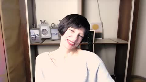 Angelina online show from November 17, 8:09 am