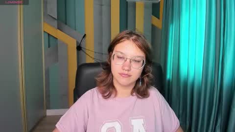 AngelinaLow online show from September 15, 11:21 am