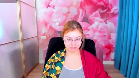 AngelinaLow online show from February 13, 6:53 am