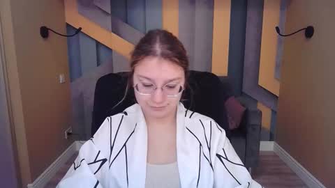 AngelinaLow online show from February 16, 12:23 pm