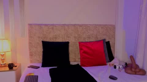 angelinarouse_ online show from April 2, 4:21 am