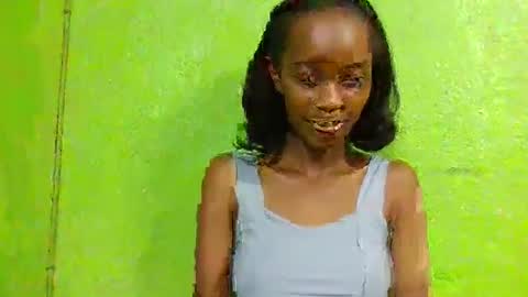 angeline221173 online show from March 18, 4:43 pm