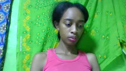 Snapshot of angeline221173 chatting on May 12, 5:04 am angeline221173 online show from May 12, 5:04 am