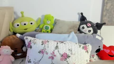 Angeline Smith  online show from October 5, 2:21 am