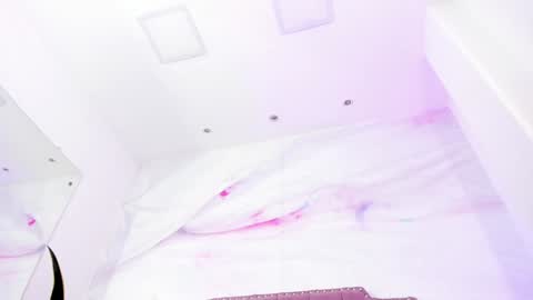 Angeline online show from January 10, 10:46 pm