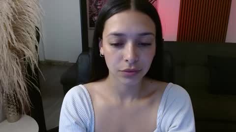 Snapshot of angeline_davies chatting on February 7, 3:08 pm angeline_davies online show from February 7, 3:08 pm