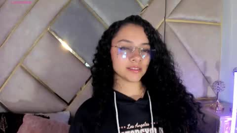 Snapshot of angelitafrodita chatting on March 26, 10:32 am A F R O D I T A online show from March 26, 10:32 am