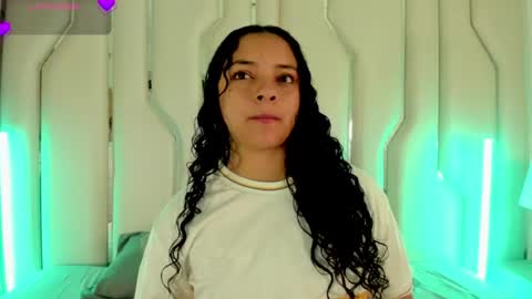 Snapshot of angelitafrodita chatting on June 27, 9:58 am A F R O D I T A online show from June 27, 9:58 am
