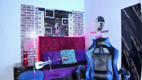 Snapshot of angelitasexxxhot chatting on November 16, 1:00 am Angelitasexxxhot online show from November 16, 1:00 am