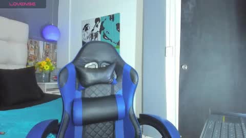 --- Angel --- online show from March 4, 4:51 am