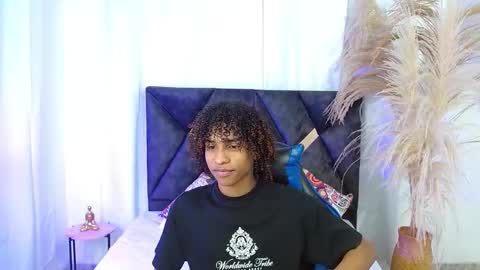 Angel online show from January 8, 9:06 pm