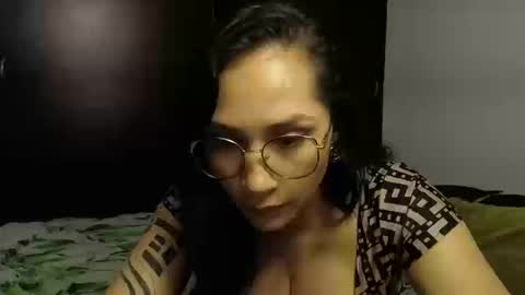  ANGELA ISABELLA  online show from October 17, 8:44 pm