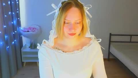 Cutie online show from November 1, 3:19 am