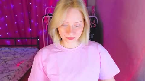 Cutie online show from March 8, 12:09 pm