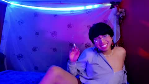 Snapshot of angellonfire chatting on December 2, 10:50 am Angel online show from December 2, 10:50 am