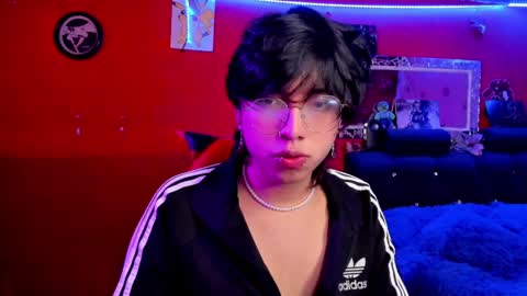 Snapshot of angellonfire chatting on December 14, 6:24 am Angel online show from December 14, 6:24 am