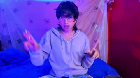 Snapshot of angellonfire chatting on December 24, 2:21 am Angel online show from December 24, 2:21 am