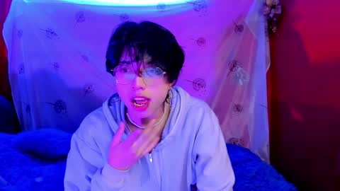 Snapshot of angellonfire chatting on December 28, 4:19 am Angel online show from December 28, 4:19 am