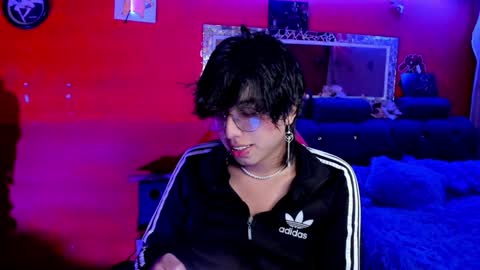 Snapshot of angellonfire chatting on January 5, 6:56 am Angel online show from January 5, 6:56 am