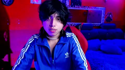 Snapshot of angellonfire chatting on January 27, 5:14 am Angel online show from January 27, 5:14 am