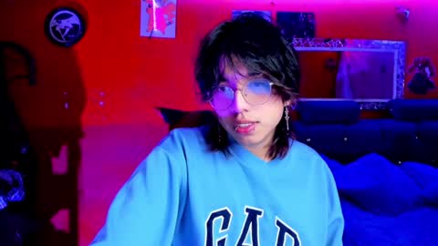 Snapshot of angellonfire chatting on February 1, 3:52 am Angel online show from February 1, 3:52 am